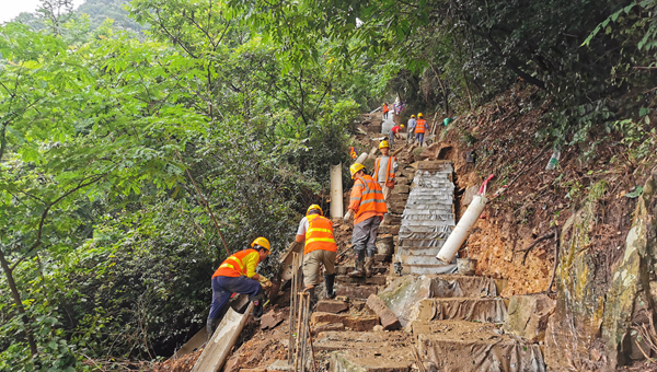 20200715849318.jpg 步游道施工.jpg